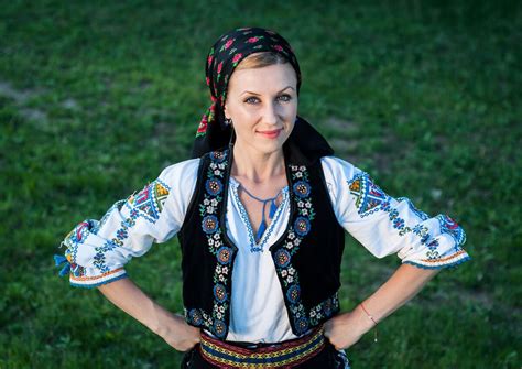 pictures of romanian people